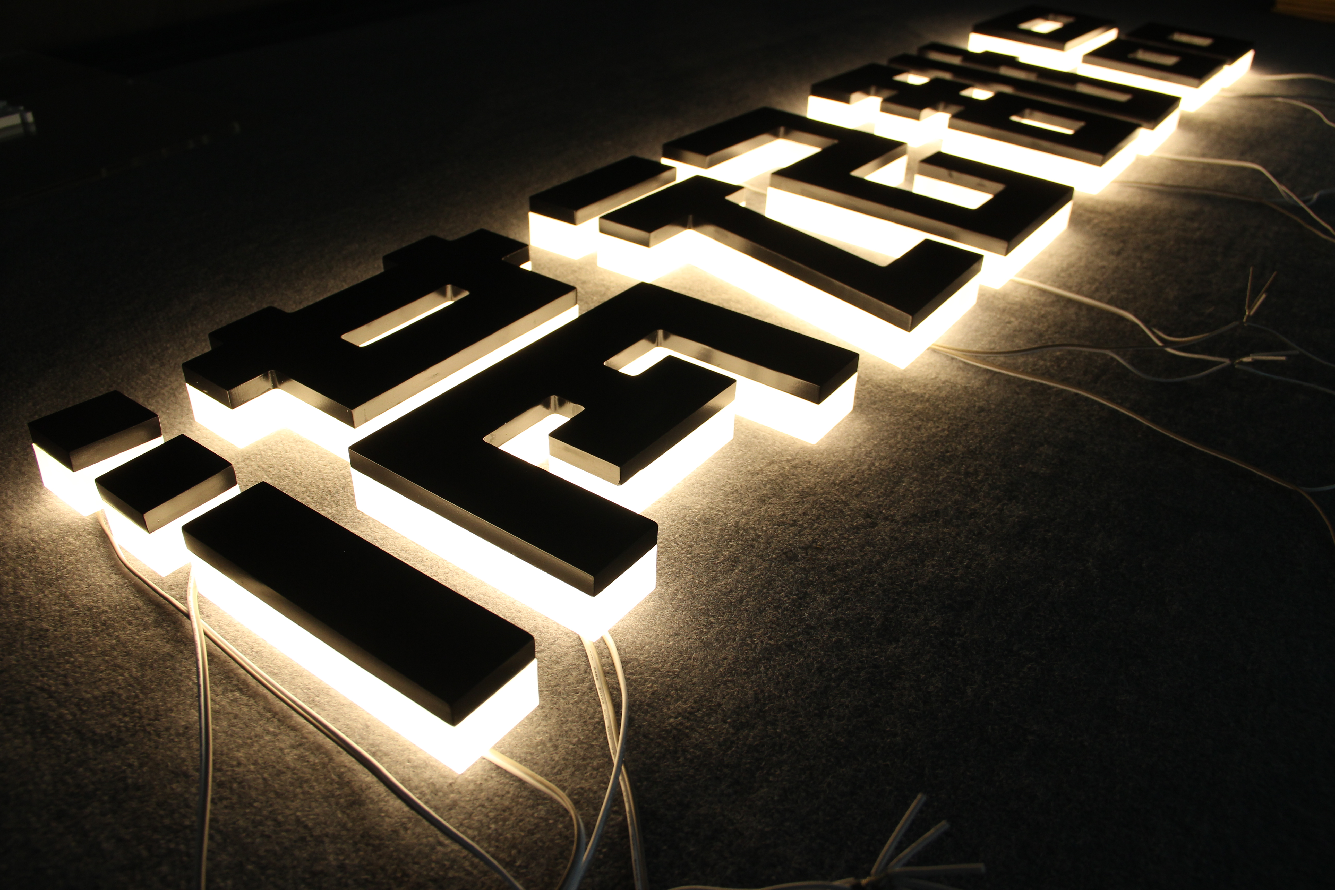 餐飲招牌設(shè)計(jì)的內(nèi)容涉及要點(diǎn)